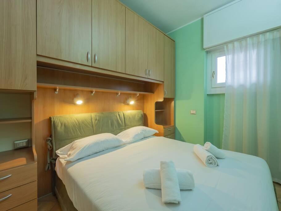 Apartment Youhosty - Paul Valery 3 Milan