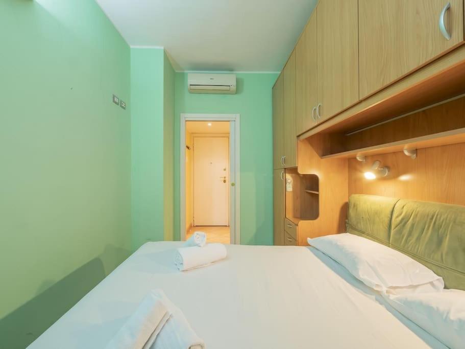 Apartment Youhosty - Paul Valery 3 Milan
